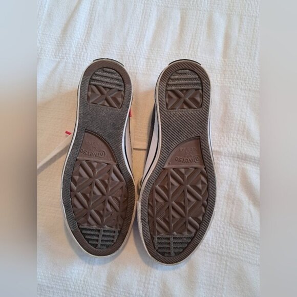 Converse women's size 5 canvas 2 tongue with lip design, VGUC - Picture 5 of 9